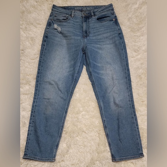AMERICAN EAGLE OUTFITTERS HI-RISE DISTRESSED TAPERED LEG MOM JEAN SZ.6 X25 EUC - Picture 1 of 9